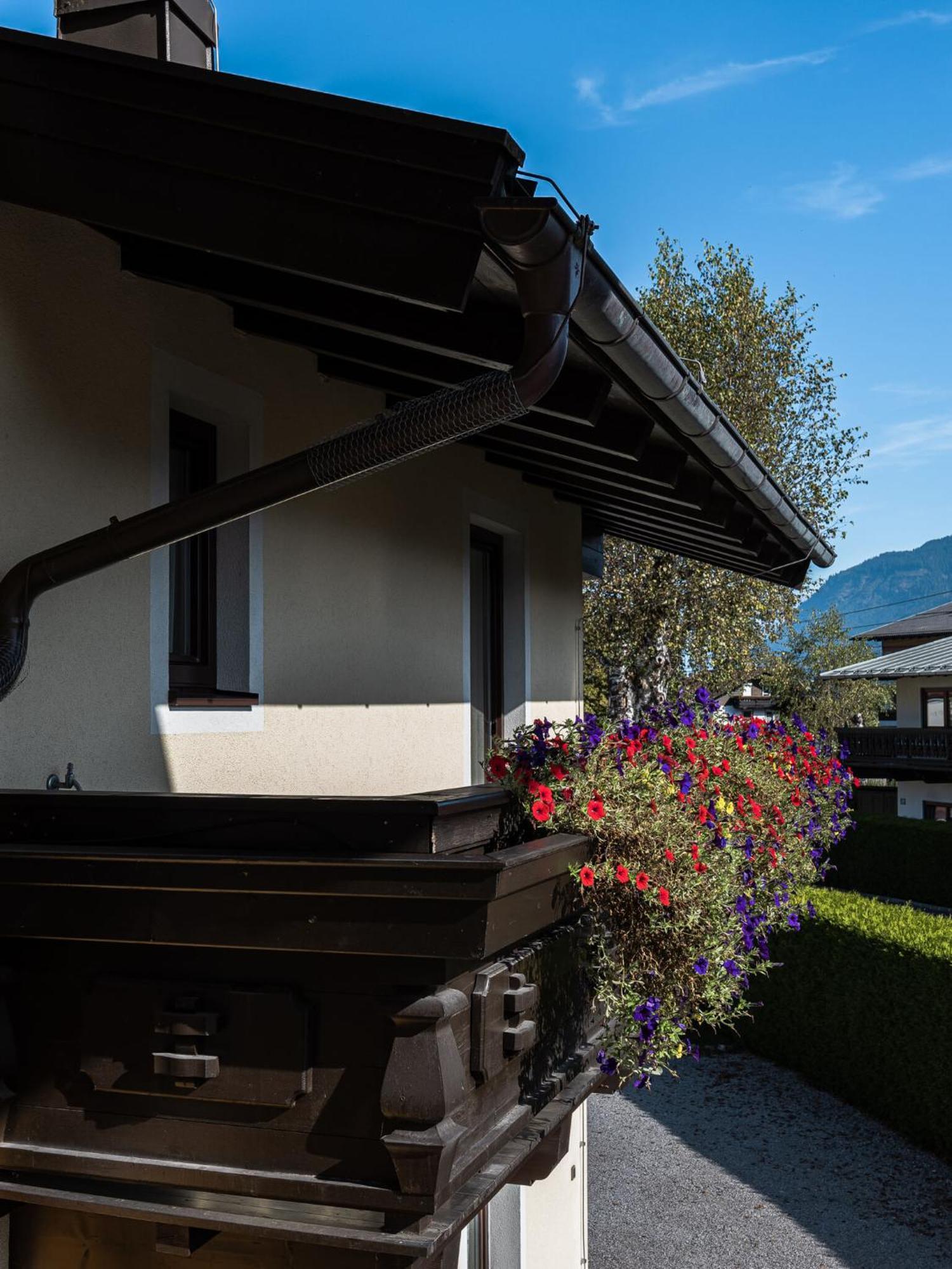 Gaestehaus Bleiweis-Zehentner Целль-ам-Зе Экстерьер фото