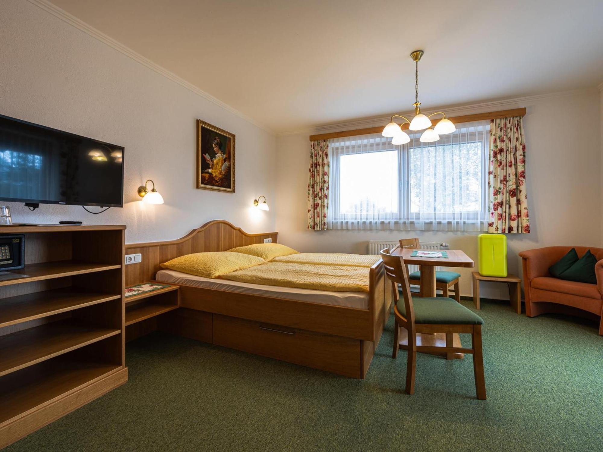 Gaestehaus Bleiweis-Zehentner Целль-ам-Зе Экстерьер фото